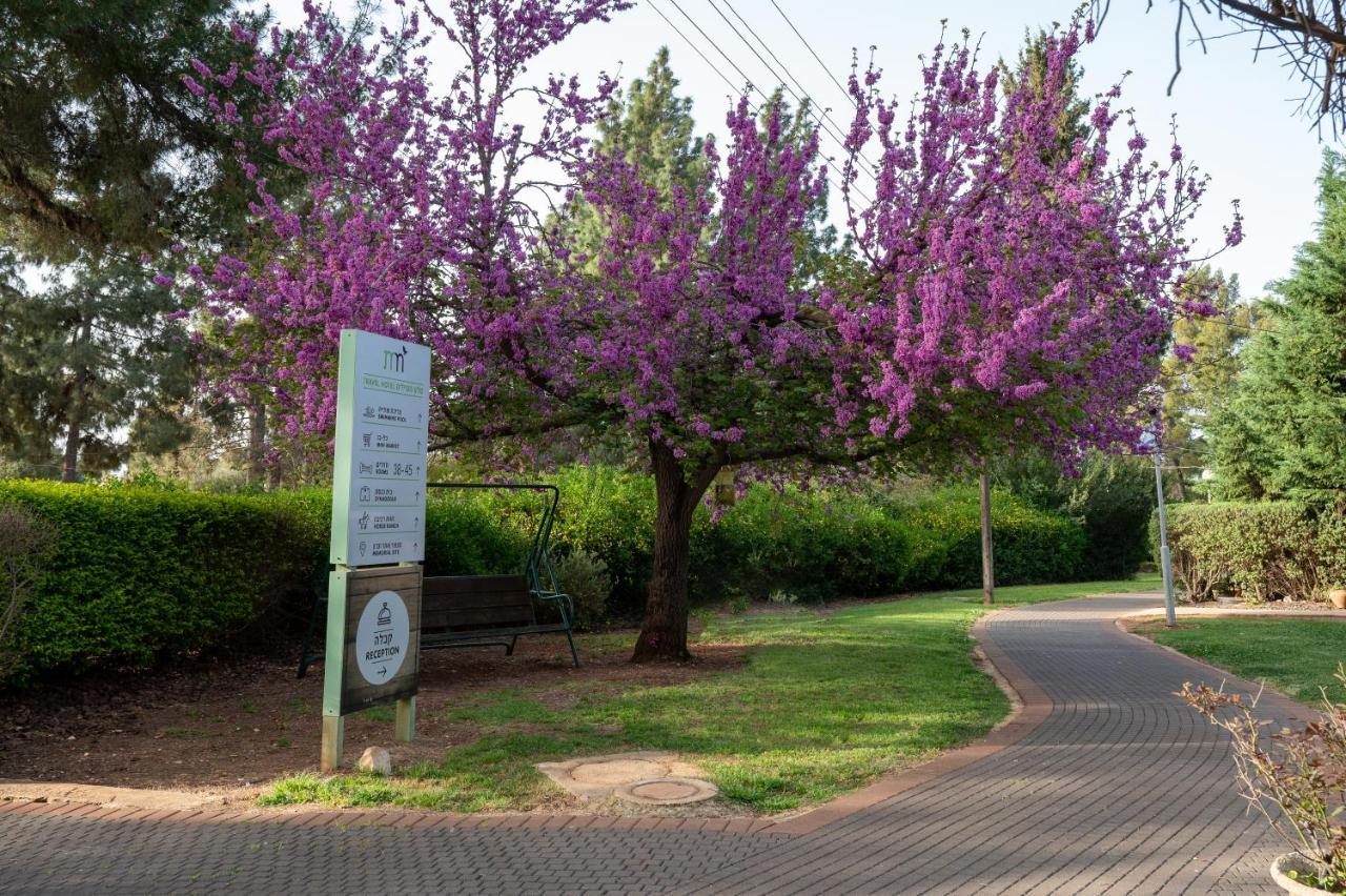 Kibbutz Malkiya Travel Hotel Malkiyya エクステリア 写真