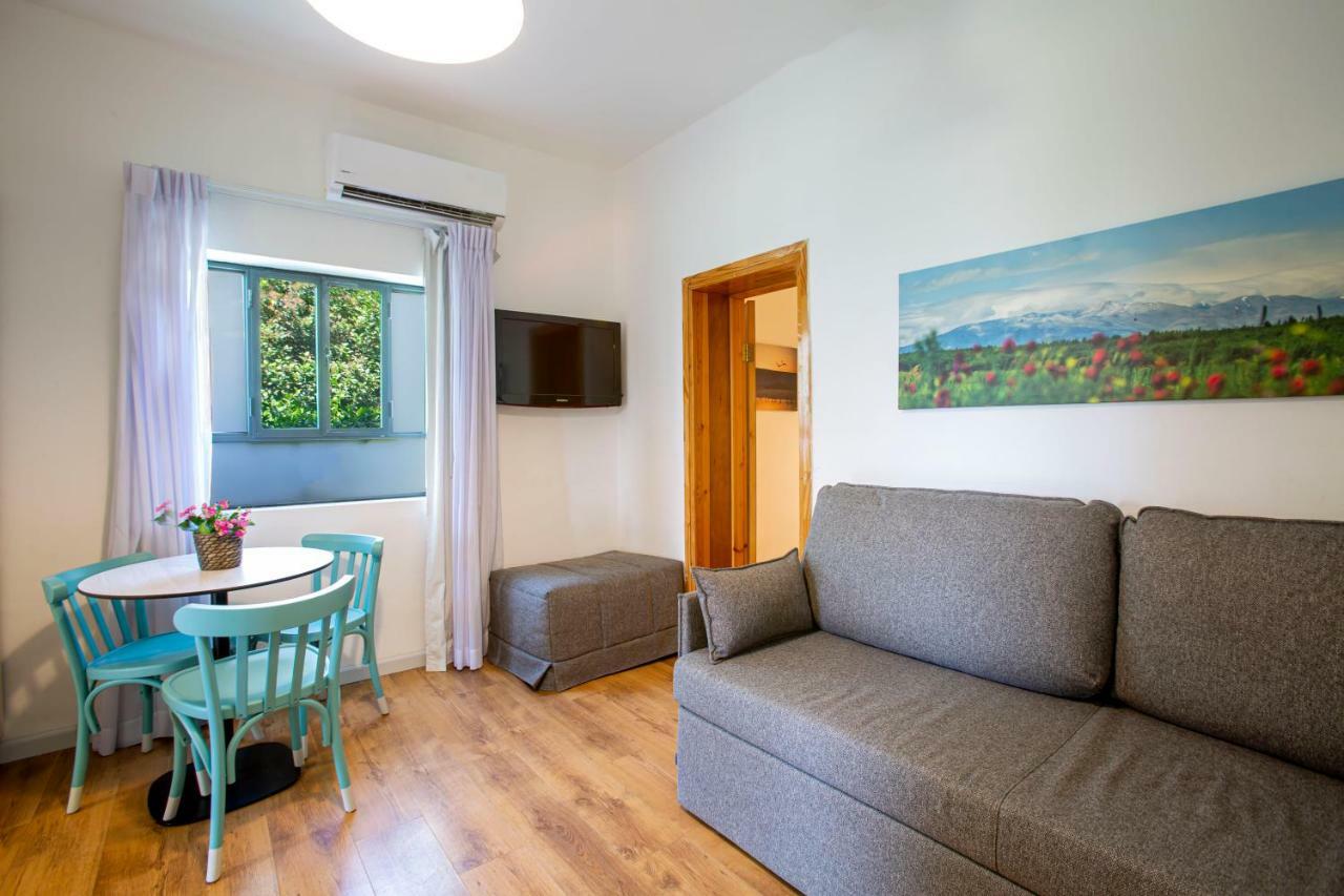 Kibbutz Malkiya Travel Hotel Malkiyya エクステリア 写真